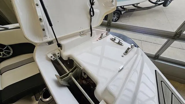 Slide: The Image of Yamaha 212SD 2021 - 25