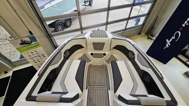 Slide: The Image of Yamaha 212SD 2021 - 20