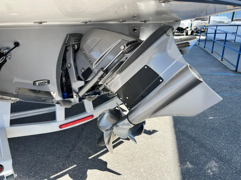 Slide: The Image of Regal LS4 Surf 2022 - 25