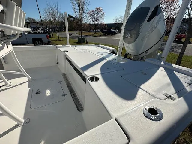 Slide: The Image of Sea Pro 250 BAY DLX W/350HP 2025 - 10