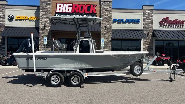 Slide: The Image of Sea Pro 210 DLX W200HP 2025 - 6