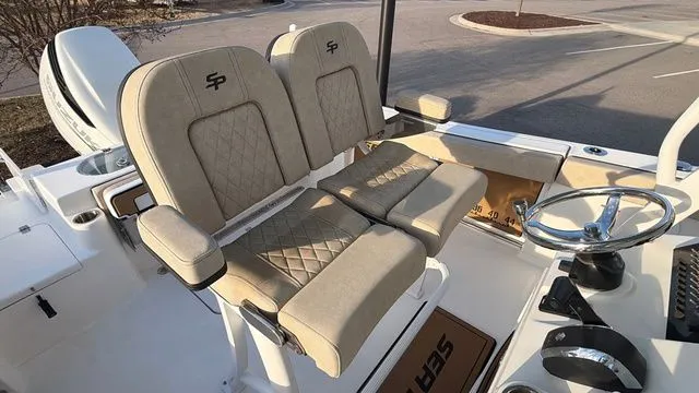 Slide: The Image of Sea Pro 242 SPORT W/3OO/HP 2024 - 15