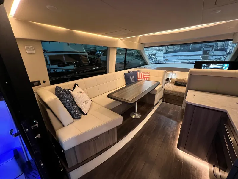 Slide: The Image of Regal 42 Flybridge 2023 - 14