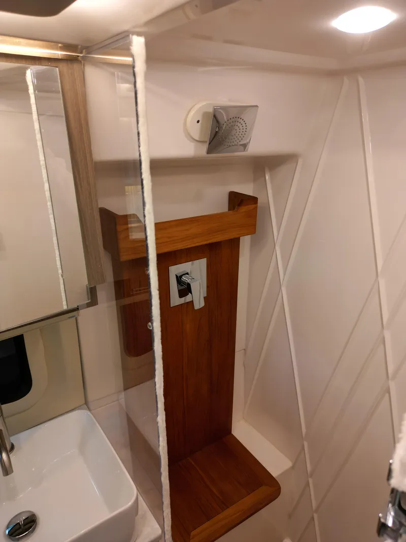 Slide: The Image of Regal 42 Flybridge 2023 - 38