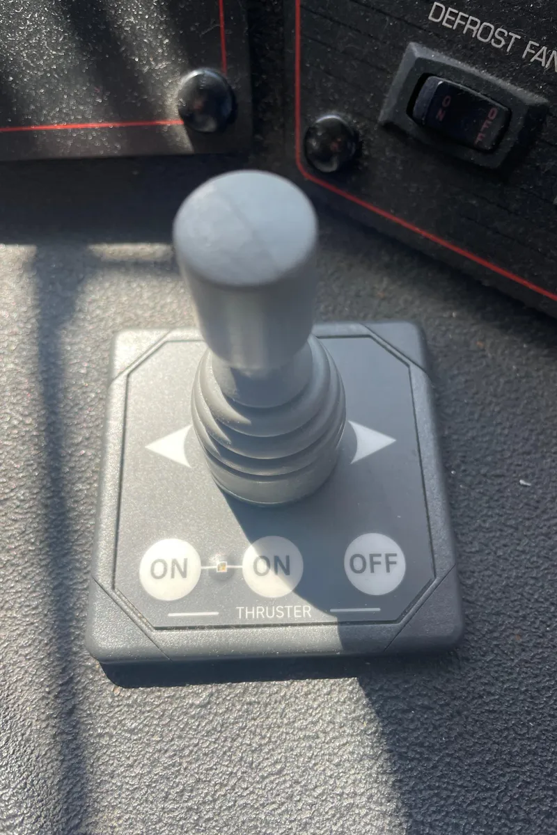 Slide: The Image of Joystick control for thruster on 1992 Bayliner 4588 Pilothouse boat. - 41