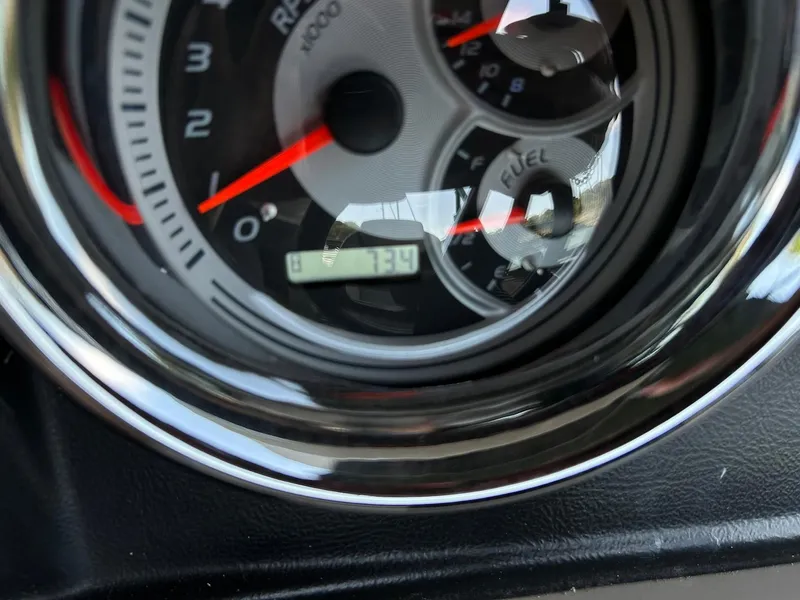 Slide: The Image of Avalon Catalina 2585 VRB 2020 - 50