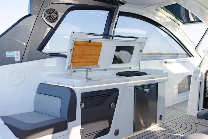 Slide: The Image of 2023-Galeon-375-GTO-MarineMax - 71