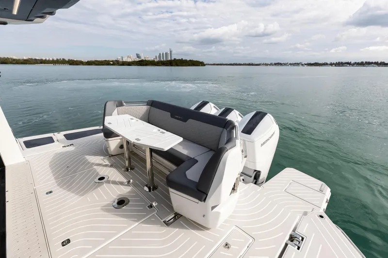 Slide: The Image of Galeon 435 GTO 2025 - 39