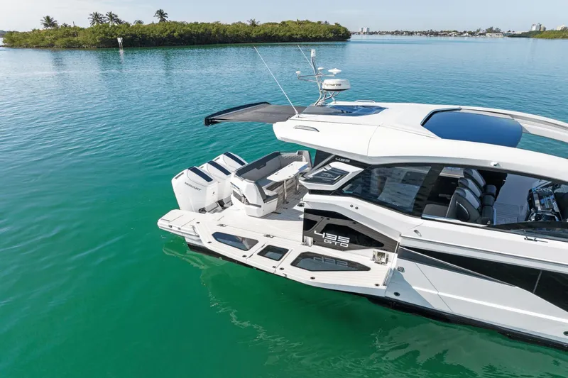 Slide: The Image of Galeon 435 GTO 2025 - 11