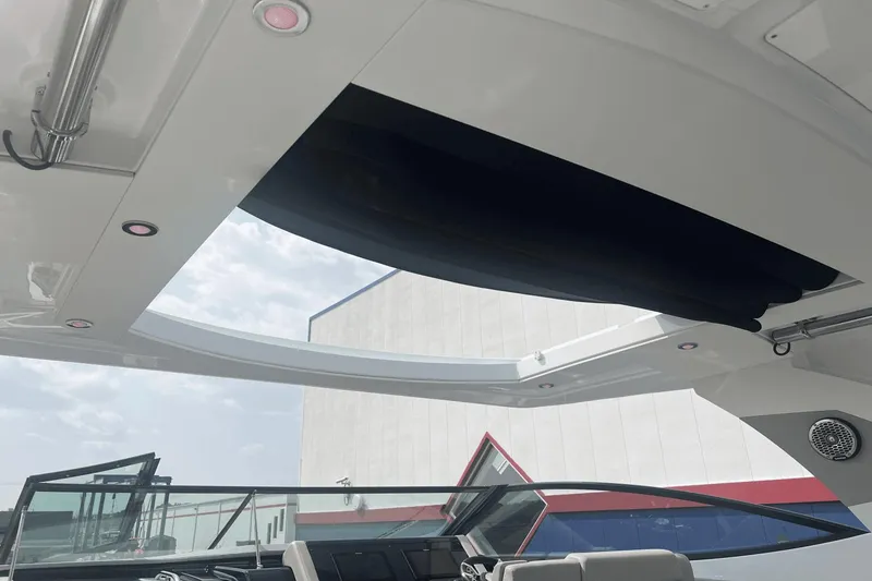 Slide: The Image of Cruisers Yachts 38 GLS 2024 - 21