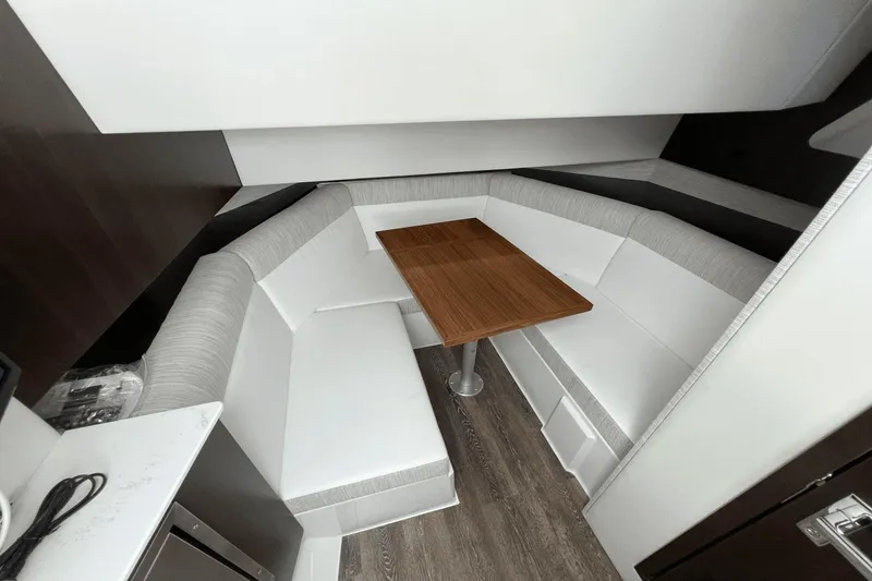 Slide: The Image of Cruisers Yachts 38 GLS 2024 - 28