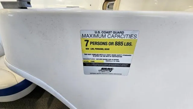 Slide: The Image of Bayliner 175 Bowrider 2007 - 14