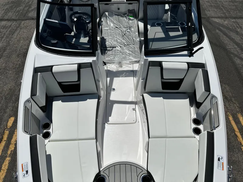 Slide: The Image of 2025 Yamaha Boats 222SD interior with spacious seating and modern design. - 8