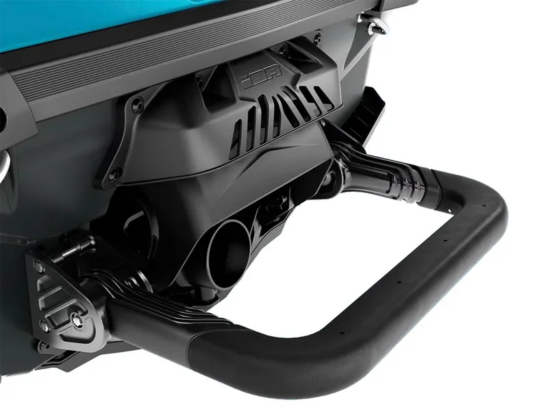 Slide: The Image of 2025 Sea-Doo Wake 170 rear view with iDF, iBR, and premium audio features. - 13