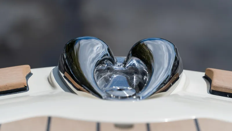 Slide: The Image of Chris-Craft Calypso 28 2025 - 58