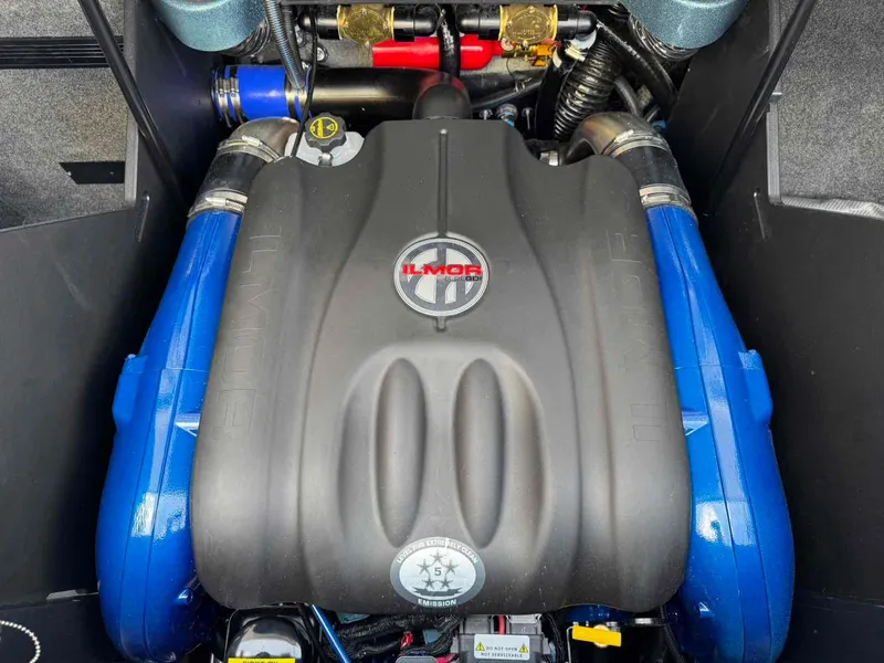 Slide: The Image of MasterCraft X24 2025 - 19