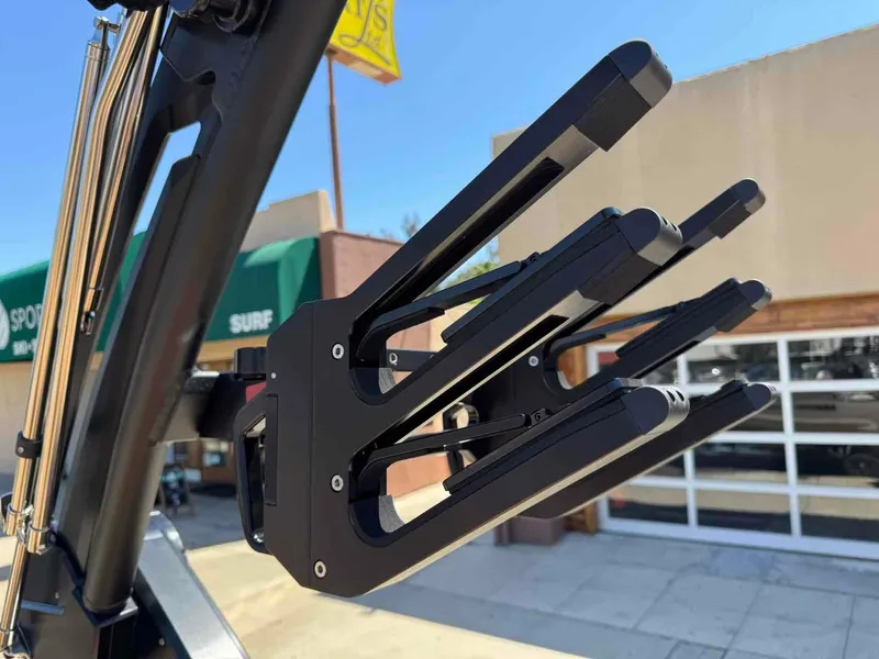 Slide: The Image of MasterCraft X22 2025 - 10