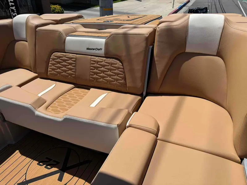 Slide: The Image of MasterCraft X22 2025 - 16