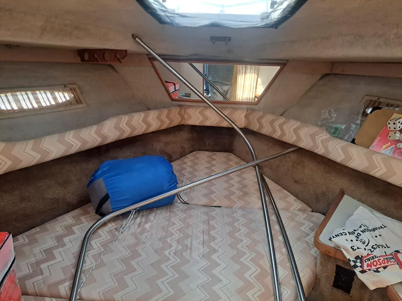 Slide: The Image of Sea Ray 300 Sedan Bridge 1986 - 6