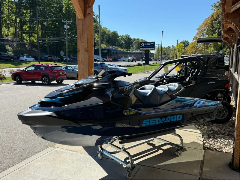 Slide: The Image of Sea-Doo GTX 230 Tech Package, audio, iDF, iBR 2025 - 3