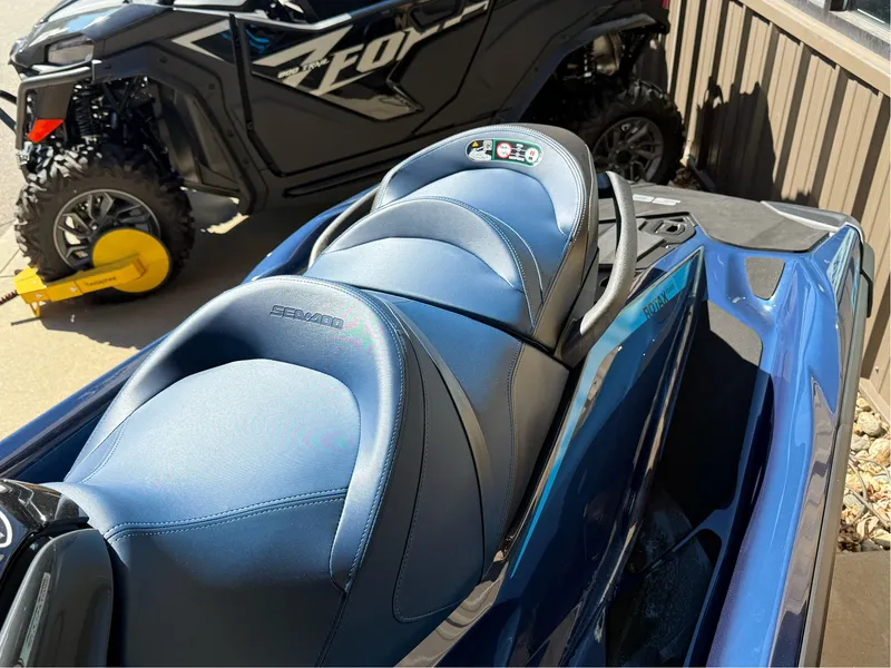 Slide: The Image of Sea-Doo GTX 230 Tech Package, audio, iDF, iBR 2025 - 5