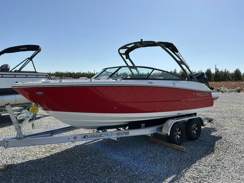 The Image of Monterey 215SS Super Sport 2025 - 1