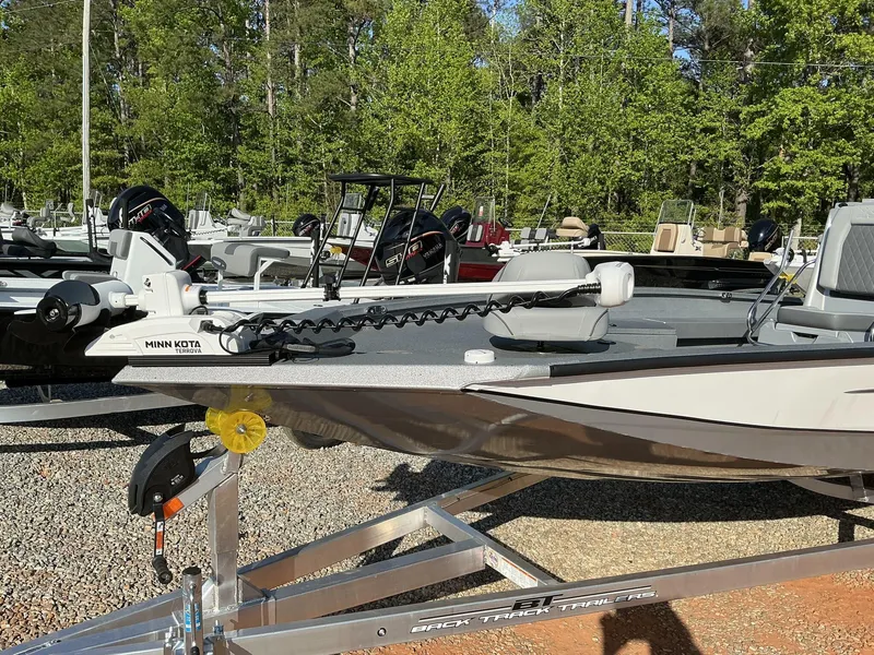 Slide: The Image of Xpress Hyper-Lift Series H22B 2025 - 2