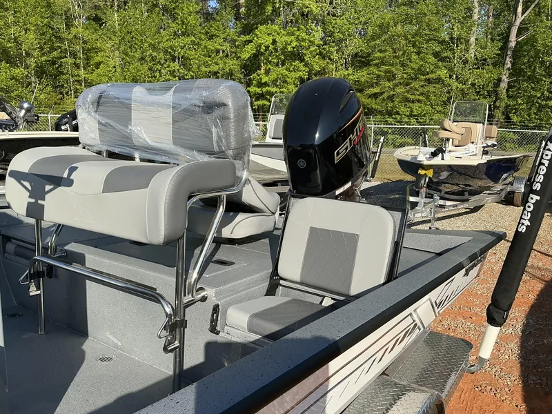 Slide: The Image of Xpress Hyper-Lift Series H22B 2025 - 8