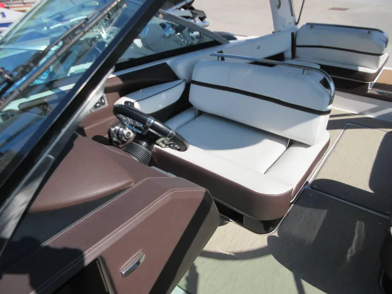 Slide: The Image of Regal 2800 2016 - 17