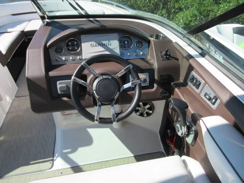 Slide: The Image of Regal 2800 2016 - 20