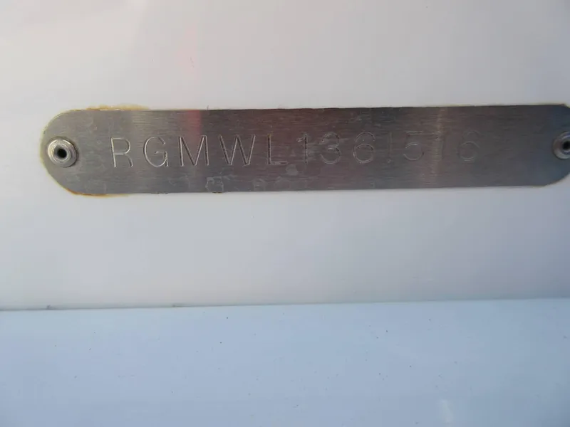 Slide: The Image of Regal 2800 2016 - 26