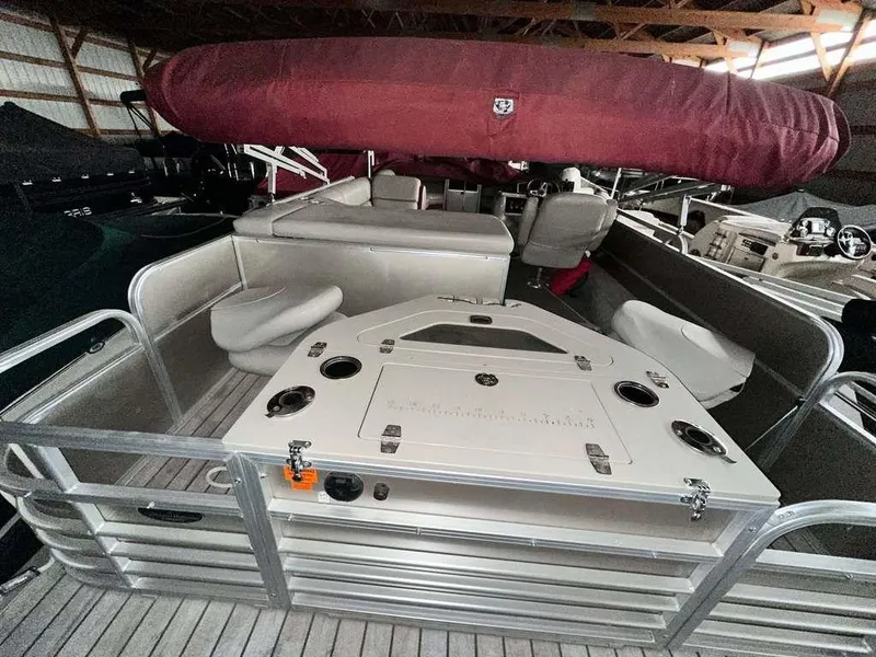 Slide: The Image of South Bay 522 FCR 2014 - 1