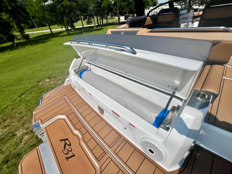 Slide: The Image of 2025 COBALT R31 - Image 12 - 12