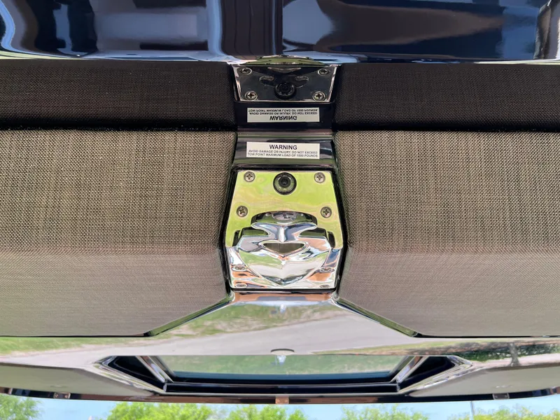 Slide: The Image of 2025 COBALT R31 - Image 38 - 38