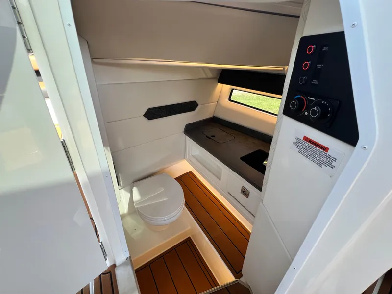 Slide: The Image of 2025 COBALT R31 - Image 40 - 40