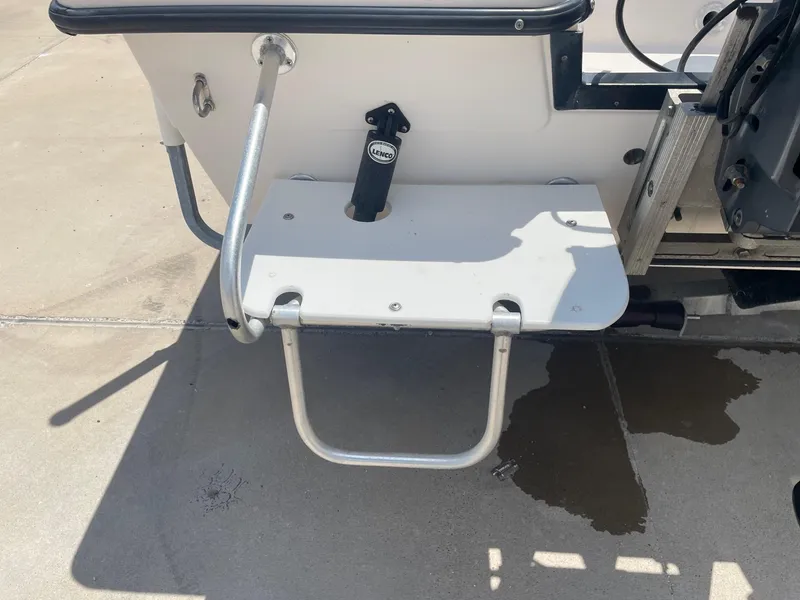 Slide: The Image of 2002 Pathfinder 2200v boat swim platform with ladder and Lenco trim tab. - 15