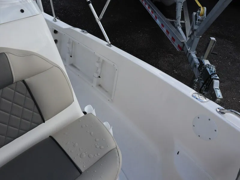 Slide: The Image of Key West 1720 Center Console 2025 - 15