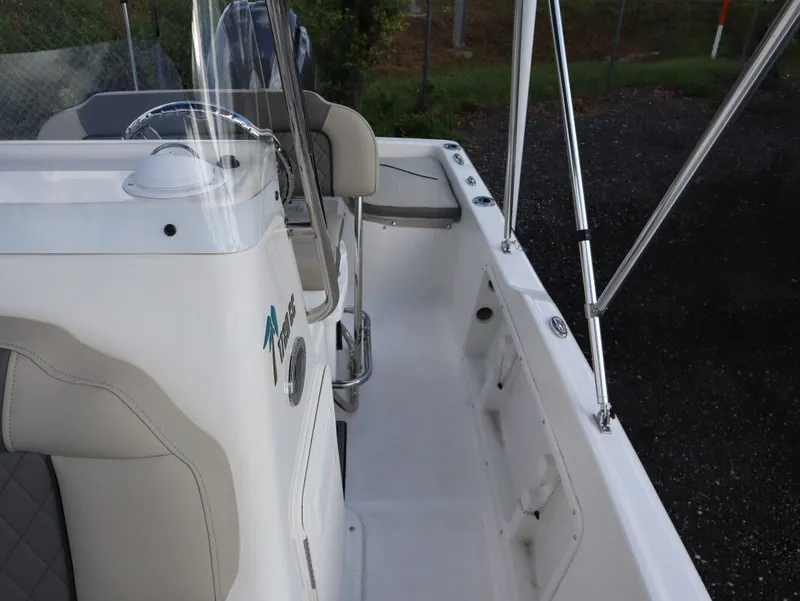 Slide: The Image of Key West 1720 Center Console 2025 - 16