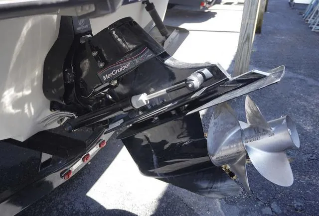 Slide: The Image of Sea Ray Sundancer 260 2008 - 9