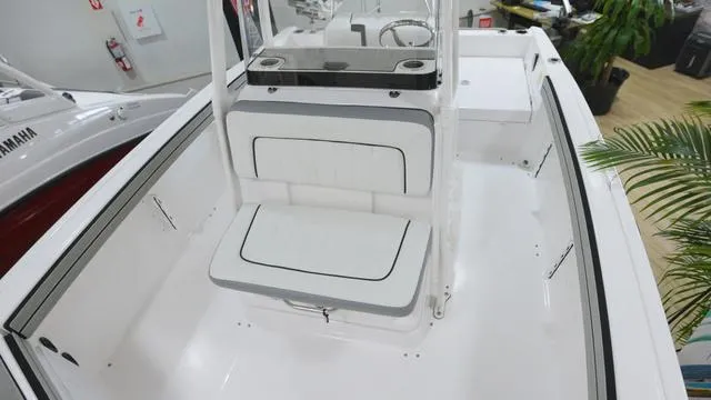 Slide: The Image of Yamaha 195 FSH Sport 2024 - 16