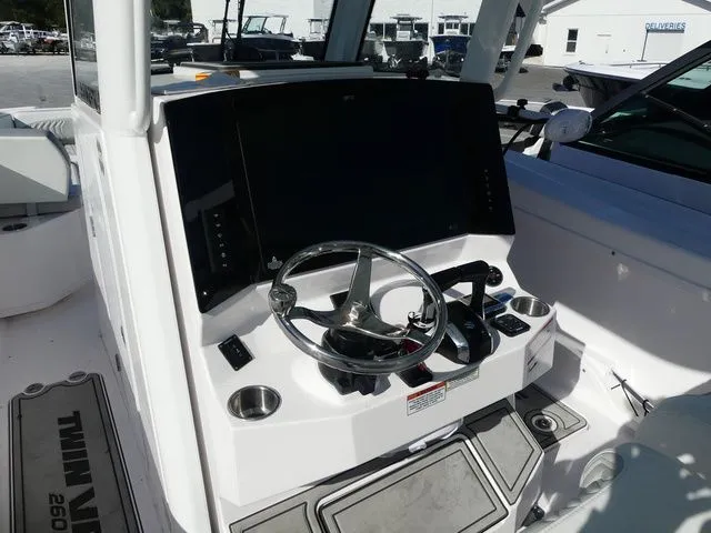 Slide: The Image of Twin Vee 260 GFX CC 2025 - 5