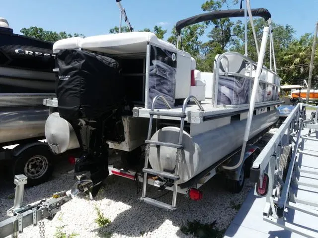 Slide: The Image of Other 240 SUNTANNER 2004 - 13