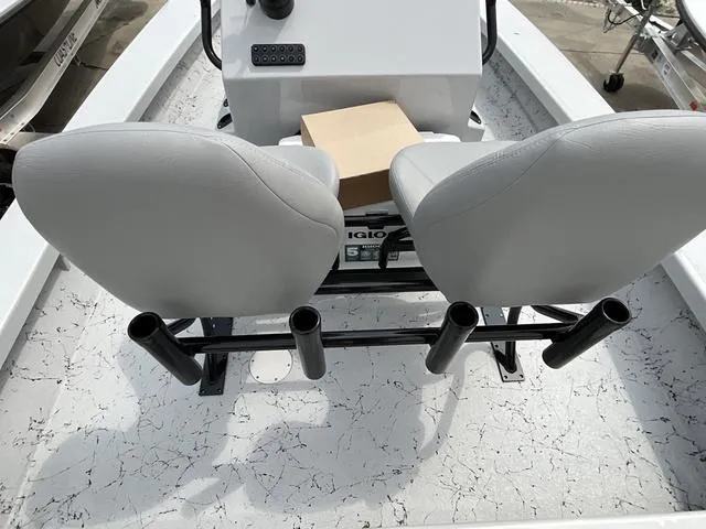 Slide: The Image of Majek 20 Xtreme 2025 - 13