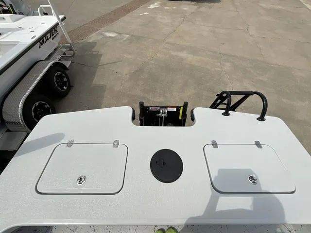 Slide: The Image of Majek 20 Xtreme 2025 - 14