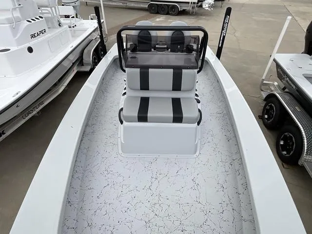 Slide: The Image of Majek 20 Xtreme 2025 - 7