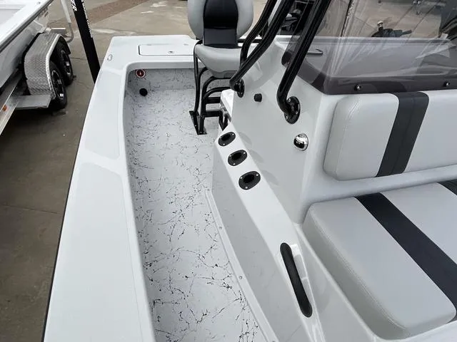 Slide: The Image of Majek 20 Xtreme 2025 - 9