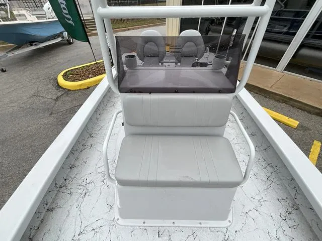 Slide: The Image of Majek 226 Illusion 2025 - 7