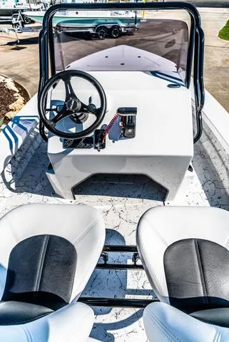 Slide: The Image of Majek 20 Xtreme 2025 - 10