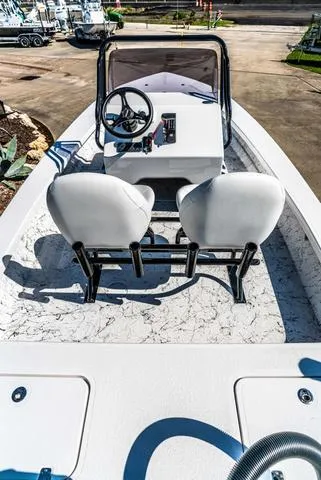 Slide: The Image of Majek 20 Xtreme 2025 - 5