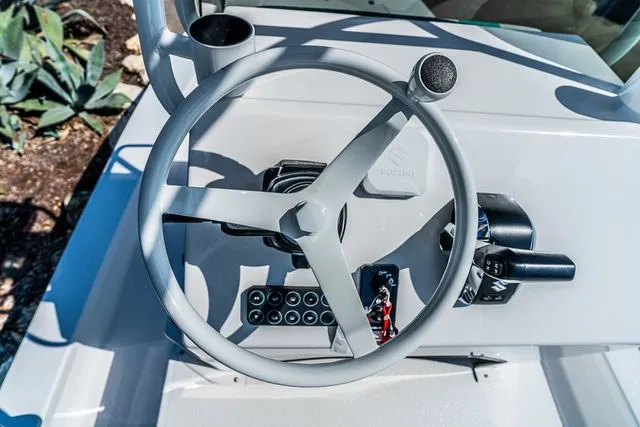 Slide: The Image of Majek M2 ILLUSION 2025 - 13